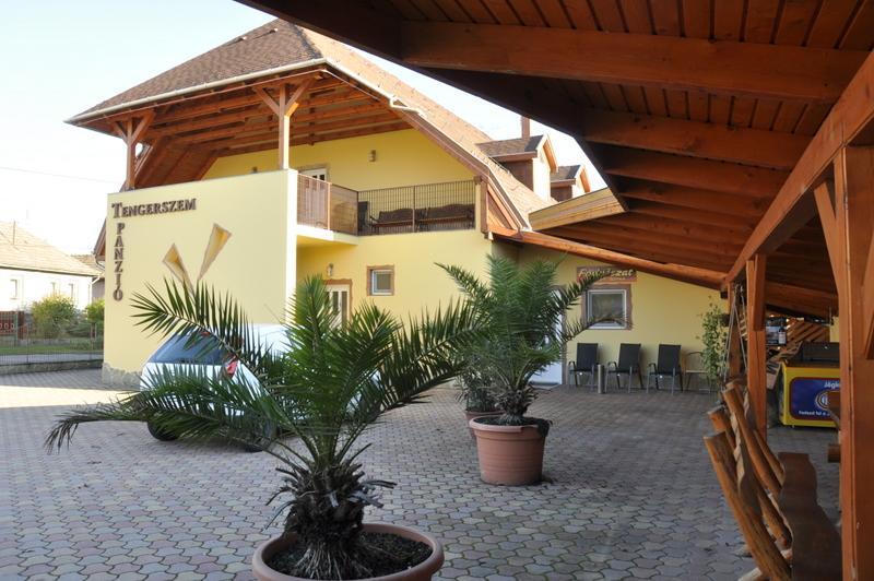 Tengerszem Panzio Bed and Breakfast Bánk Eksteriør billede