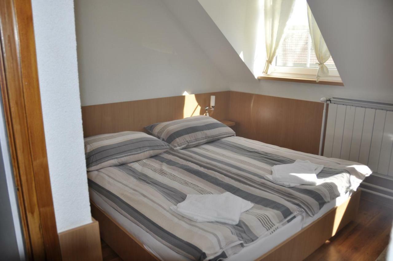 Tengerszem Panzio Bed and Breakfast Bánk Eksteriør billede
